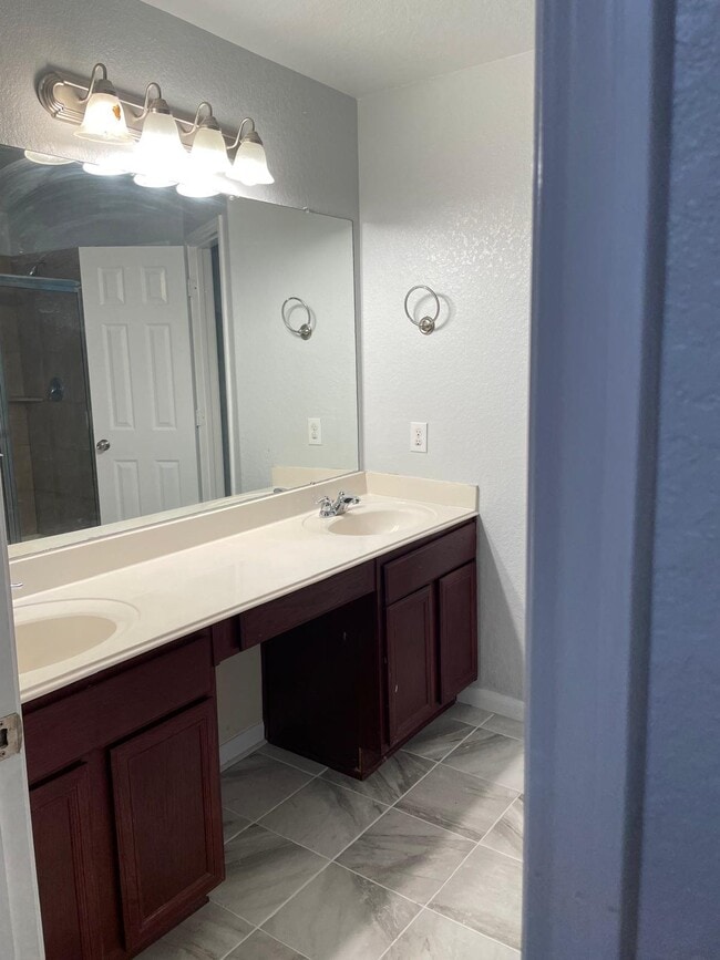Building Photo - 8127 Redbud Point Ln