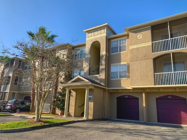 Building Photo - First floor, 3BR/2BA with garage Villa San Marco Condo