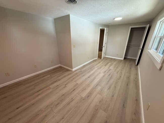 Building Photo - 24200 TN-22