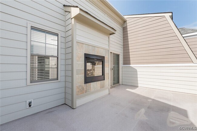 Building Photo - 2417 Liesfeld Parkway