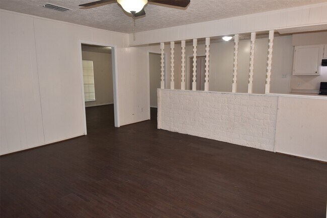 Building Photo - 11903 Sagecliff Dr