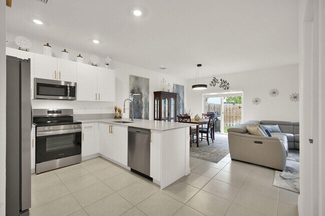 Building Photo - 11881 NW 46th St