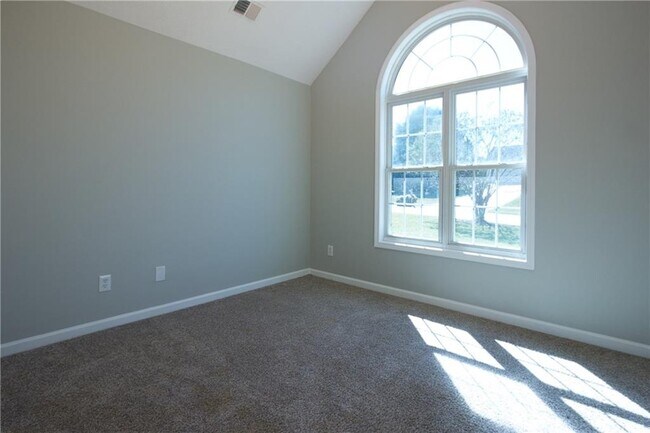 Building Photo - 350 Windermere Dr