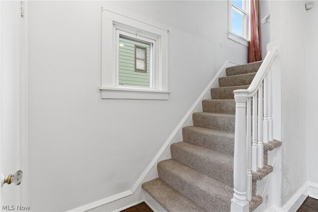 Building Photo - 3577 Cedarbrook Rd