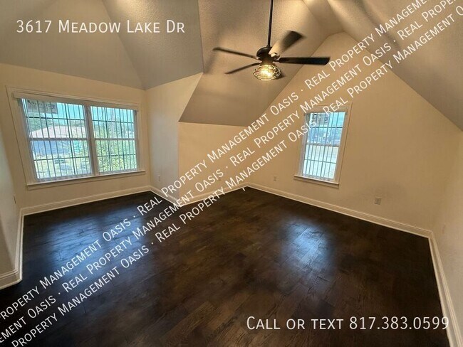 Building Photo - 3617 Meadow Lake Dr