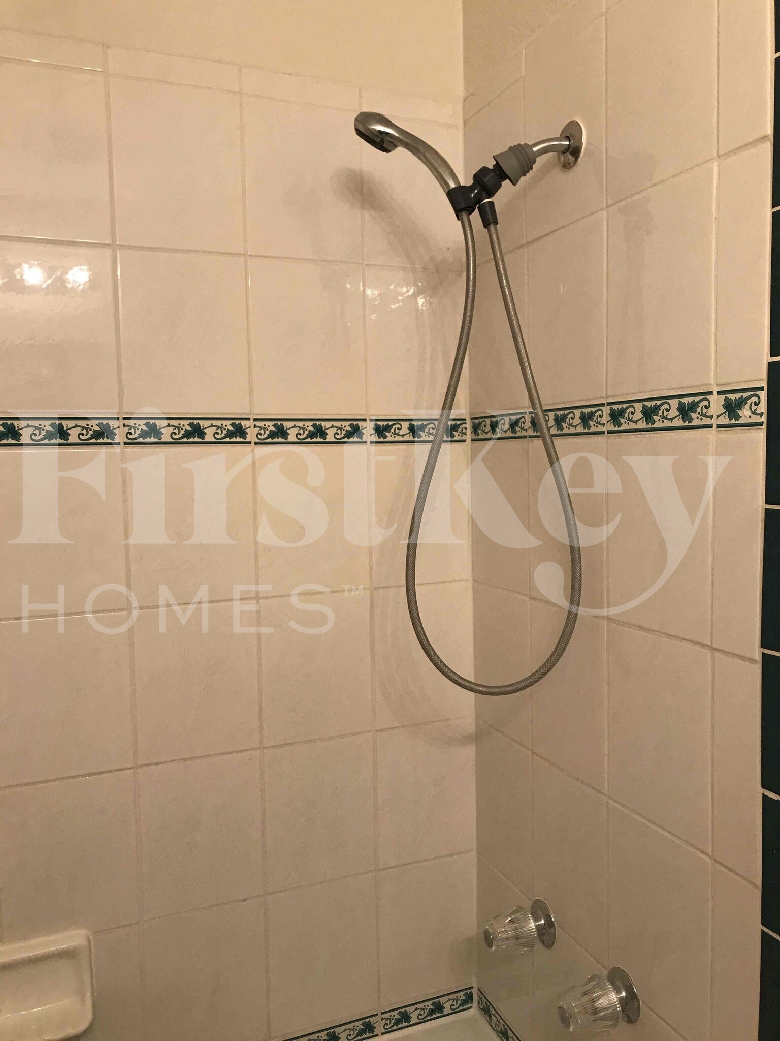 Building Photo - 1810 Renada Cir