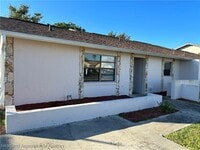 Building Photo - 4817 Vilabella Dr