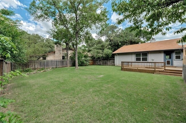 Building Photo - 5616 Oak Blvd