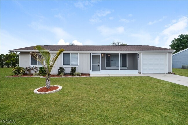 Primary Photo - 6947 Roslyn Ct