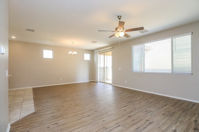 Building Photo - 6921 E Peralta Cir