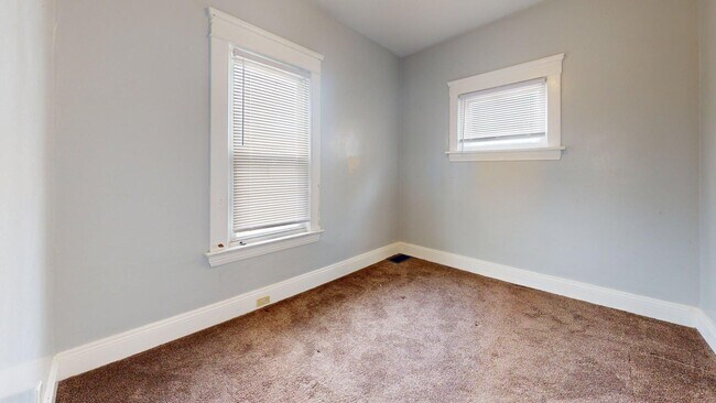 Building Photo - 3590 W 47th St