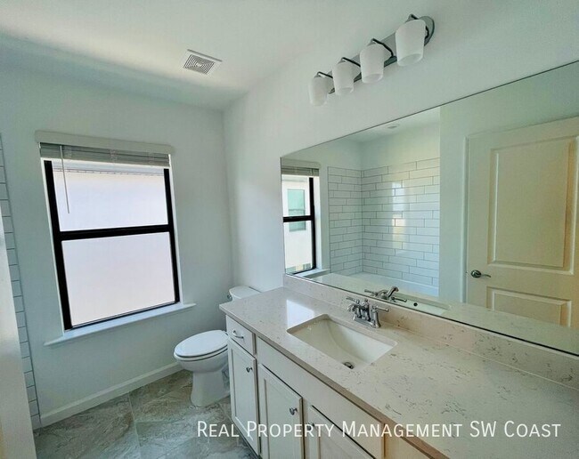 Building Photo - 27851 Solis Grande Dr