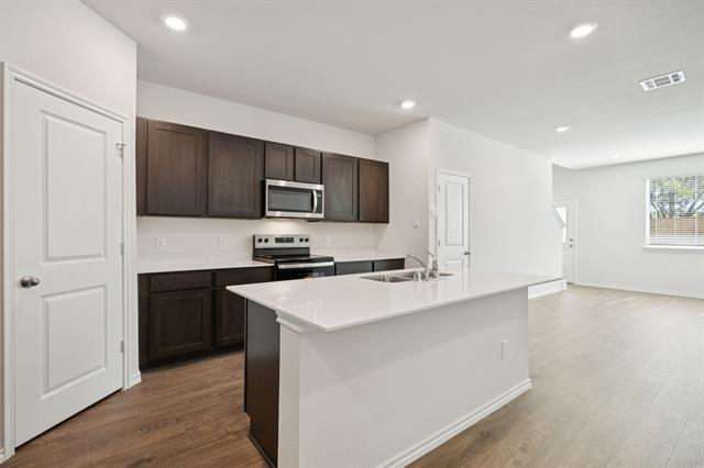 Building Photo - 323 Clematis St