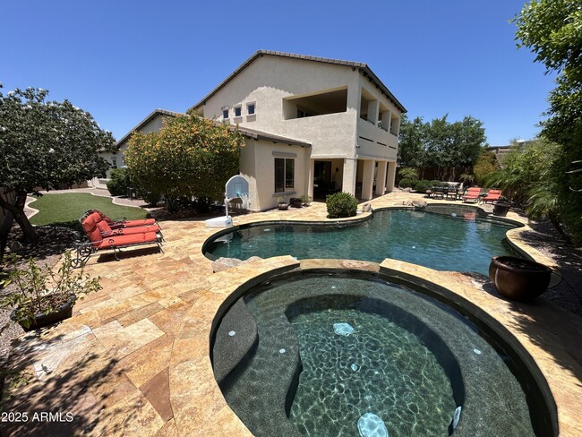 Primary Photo - 5415 E Hallihan Dr