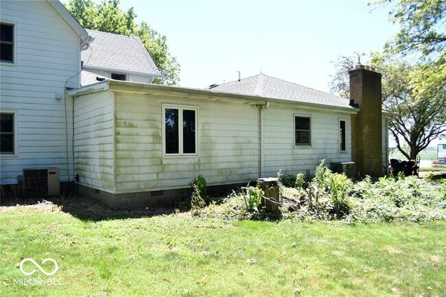 Building Photo - 8951 W 525 N