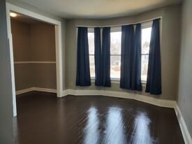 Building Photo - 2021 Washington Ave