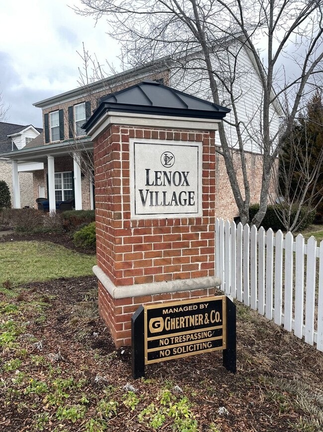 Building Photo - Lenox Village!