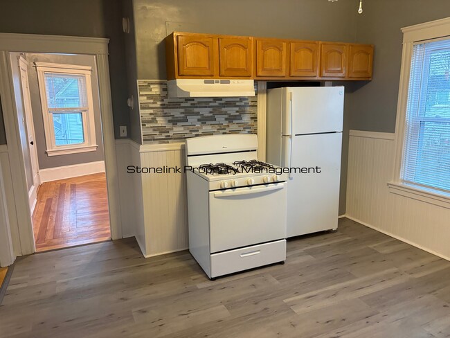 Building Photo - 192 Chandler Ave