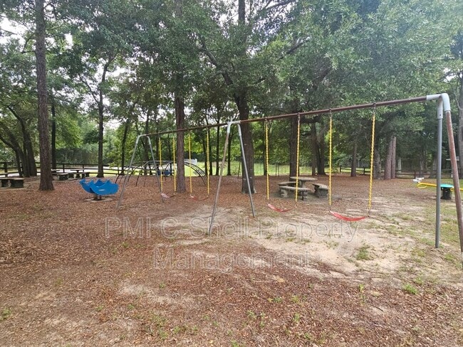 Building Photo - 111 Wildflower Ln