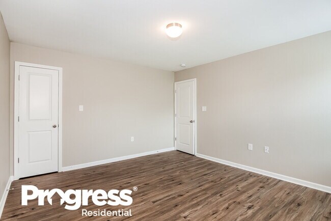 Building Photo - 1800 Windy Willow Ln