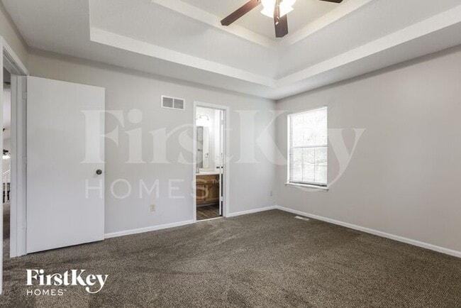 Building Photo - 517 SE Onyx Dr