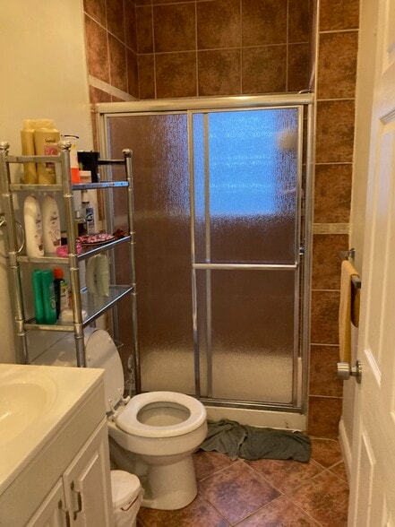 Building Photo - 102 Calumet St