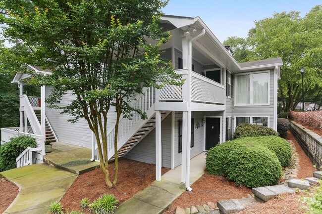 Building 12 - 1203 Vicksburg Pl