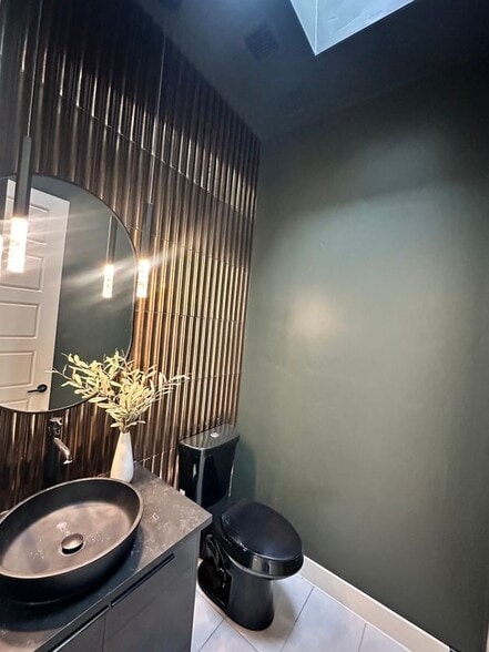 Building Photo - 1801 Bridle