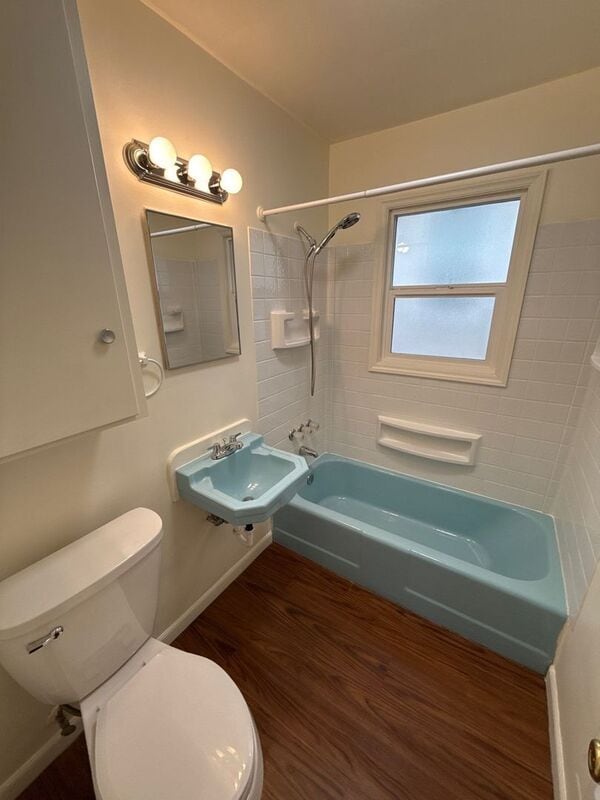 Building Photo - 1145 Saginaw St S