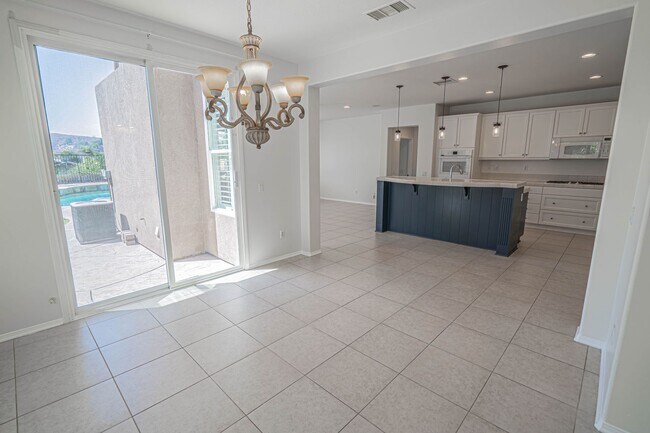 Building Photo - Spacious 4-Bedroom Pool Home in Saugus wit...