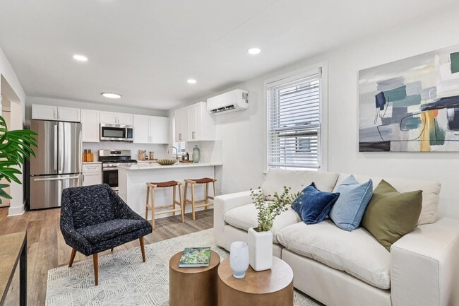 Building Photo - 2331 Haverford Rd