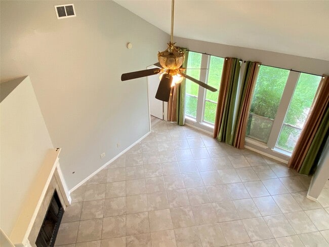 Building Photo - 4223 Fieldview Ct