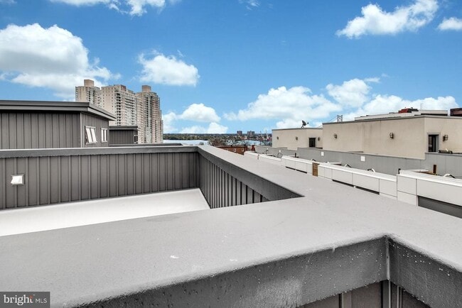 Building Photo - 113 Olive St
