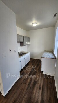 Building Photo - 5096 Minerva Ave