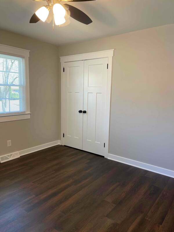 Building Photo - 506 Leander St