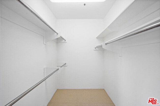 Building Photo - 2102 Century Park Ln