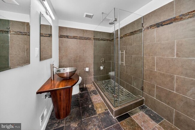 Building Photo - 73 G St SW