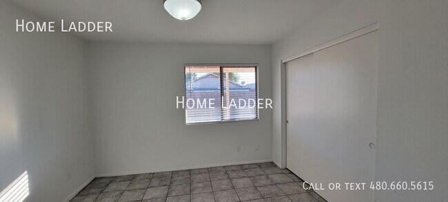 Building Photo - 8339 W Elm St