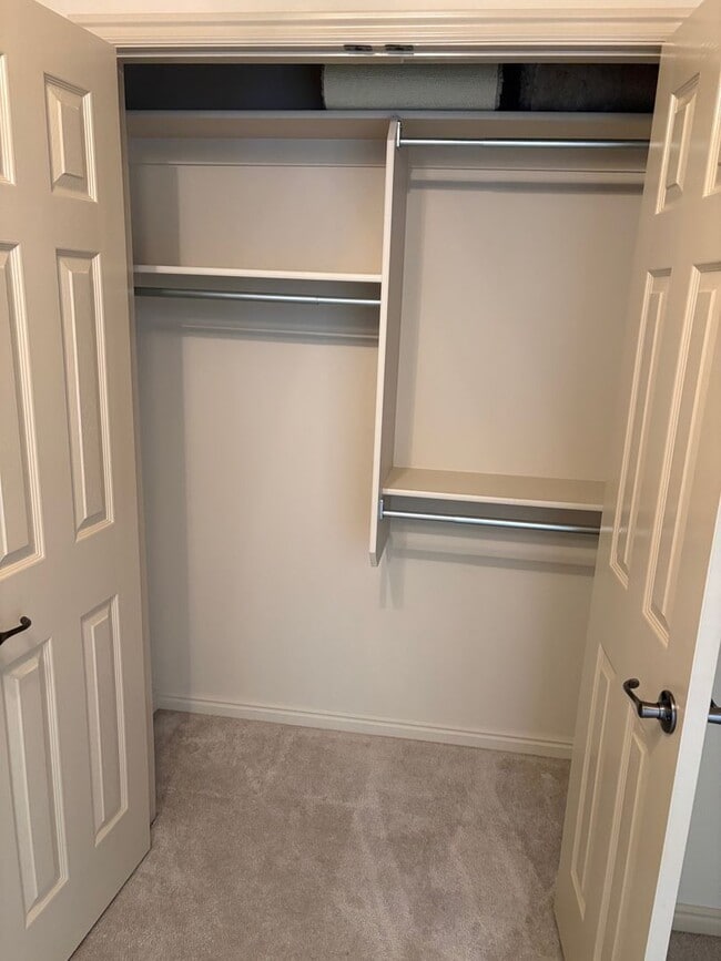 Building Photo - St. George Oasis