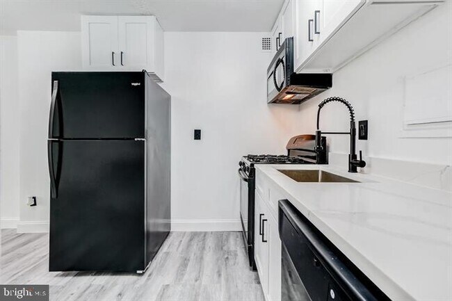 Building Photo - 1836 Metzerott Rd