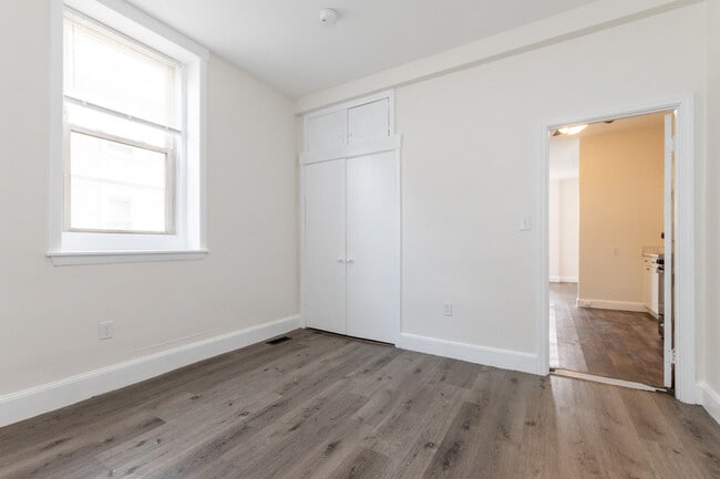 Building Photo - 29 Palmer St