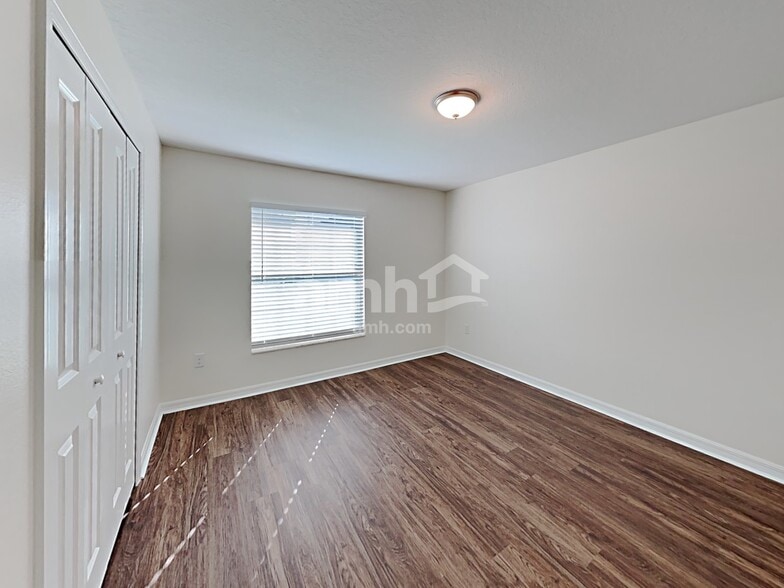 Building Photo - 10435 Carloway Hills Dr