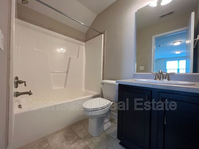 Building Photo - 93 Samuel Nicholas Dr