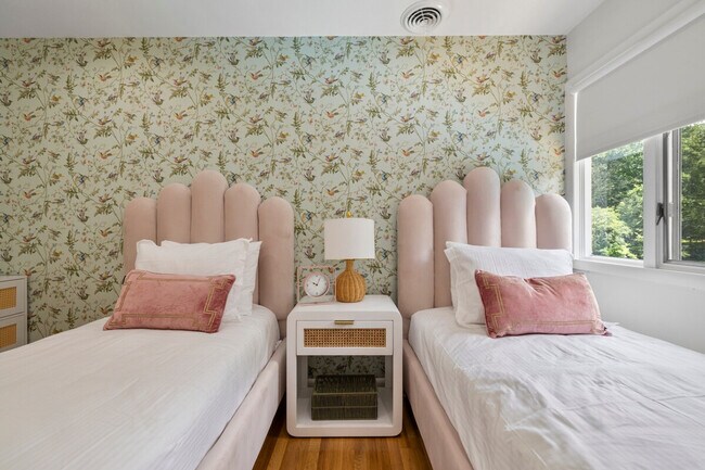 Building Photo - 2A Cherry Ln