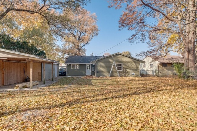 Building Photo - Fully remodeled 4 Bed / 2 bath ranch home