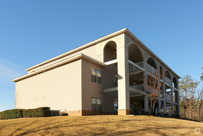 Building Photo - Parham Point