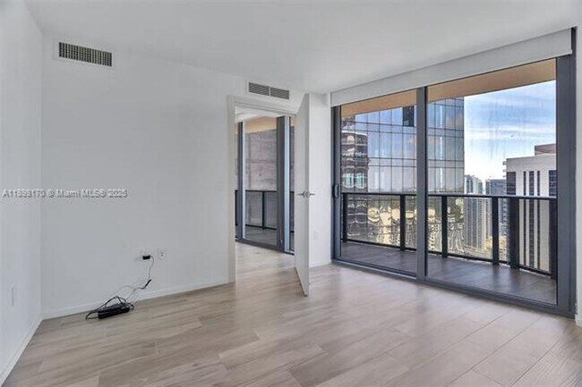 Building Photo - 801 S Miami Ave