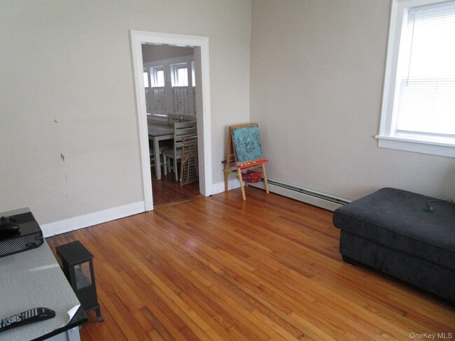 Building Photo - 114 NY-284