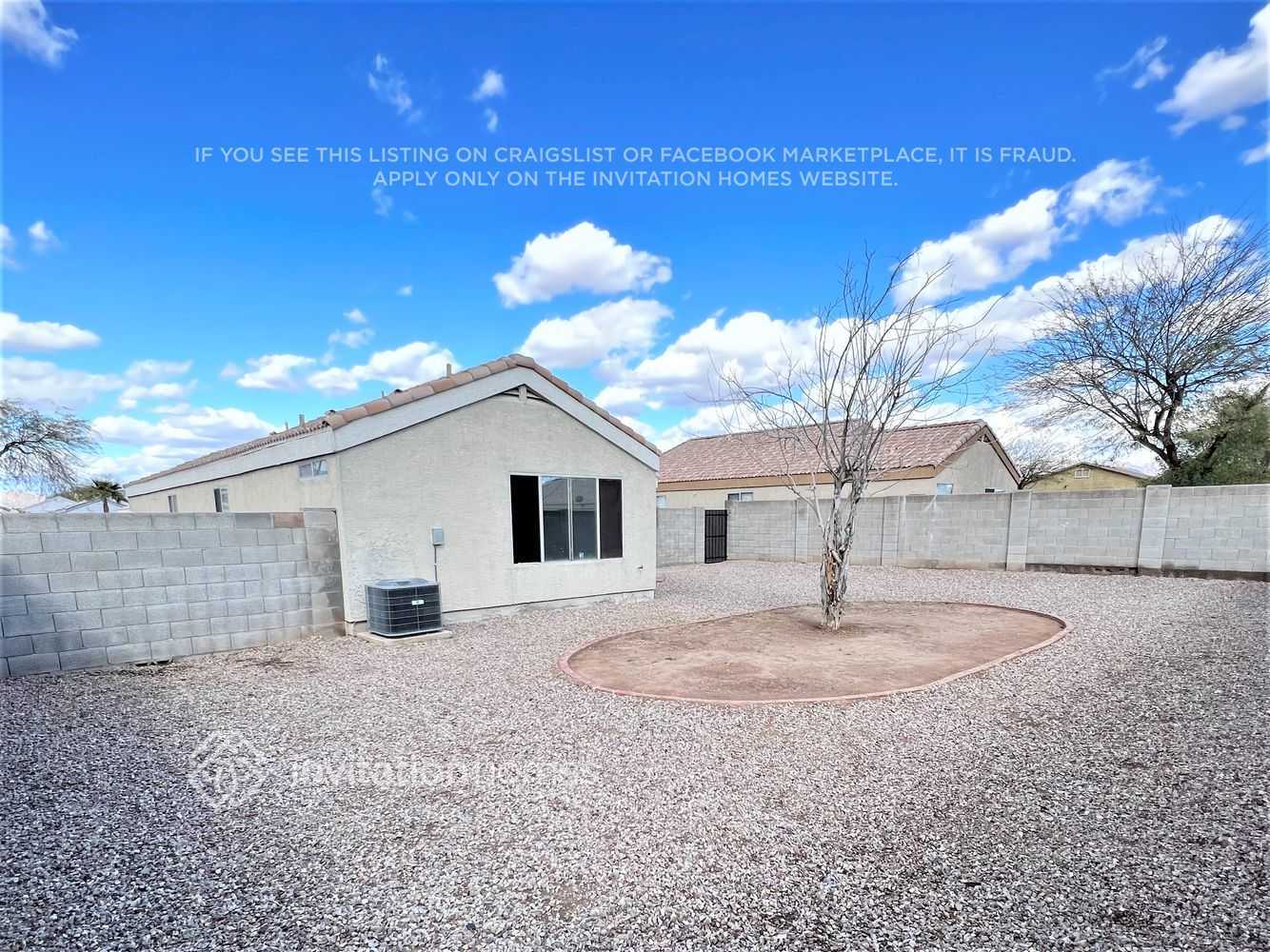 Building Photo - 1035 W 22nd Ave