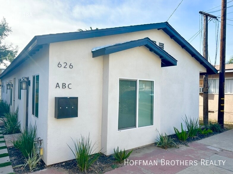 Building Photo - 626 E Arbor Vitae St